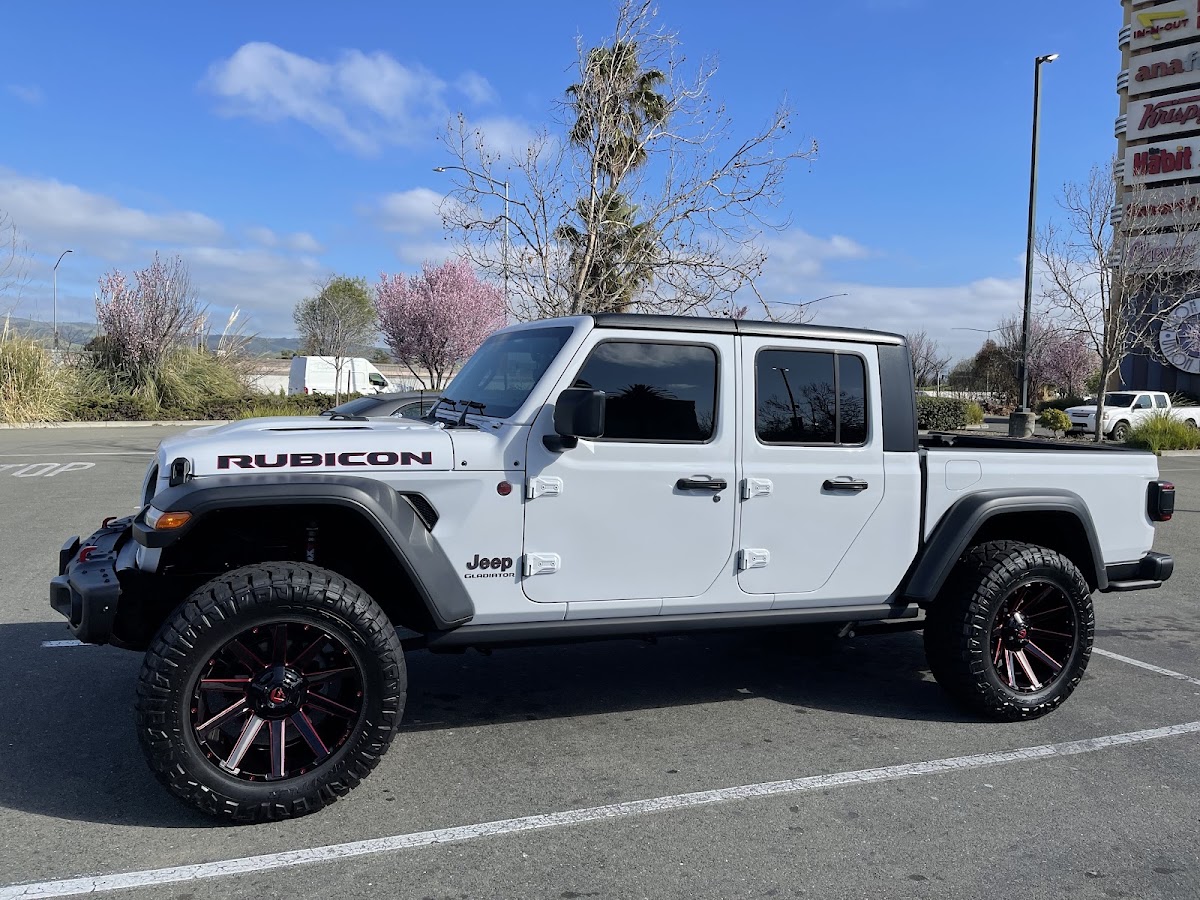 Vehicle tinted by Super Friendly Tinters